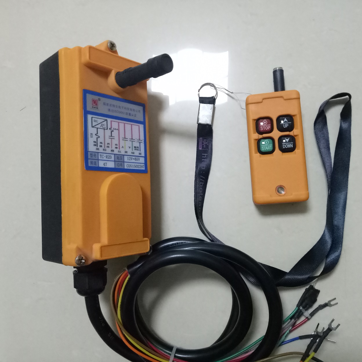 TC-R2D兩路工業(yè)無線遙控器、農(nóng)機(jī)遙控器